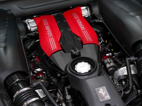 Used 2017 Ferrari 488 GTB RWD image 49