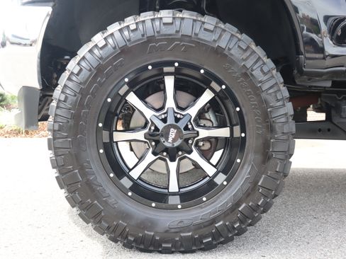 Used 2019 Ford F350 XLT w/ XLT Premium Package AWD/4WD image 12