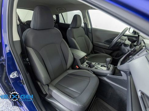 Used 2025 Subaru Crosstrek 2.0i Premium AWD/4WD image 41