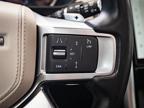 Used 2023 Land Rover Discovery S R-Dynamic image 26