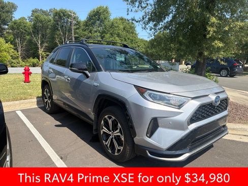 Used 2021 Toyota RAV4 XSE w/ Premium Package AWD/4WD image 3