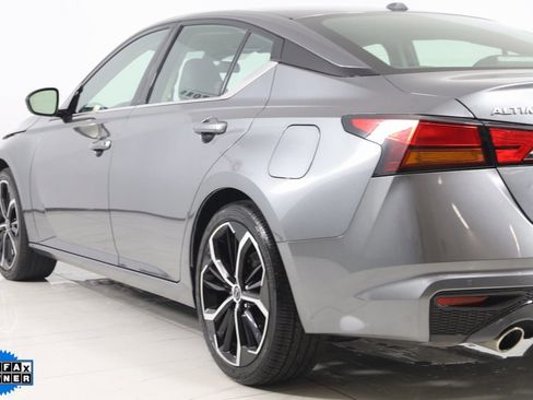 Used 2023 Nissan Altima 2.5 SR image 19
