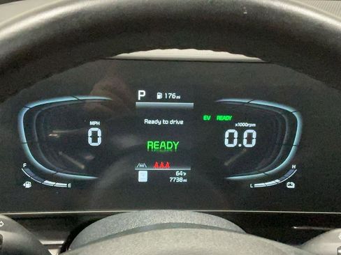 Used 2024 Kia Sportage EX image 21