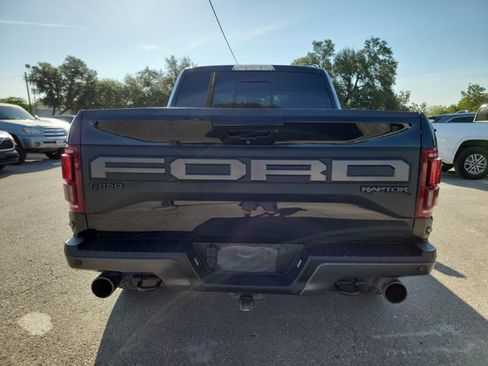 Used 2019 Ford F150 Raptor w/ Equipment Group 802A Luxury AWD/4WD image 6