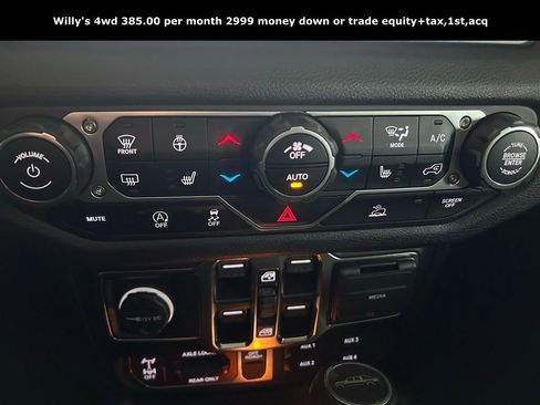 New 2025 Jeep Gladiator Sport AWD/4WD image 24