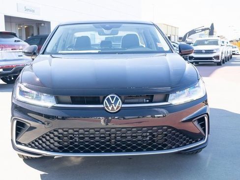 New 2026 Volkswagen Jetta SE image 9