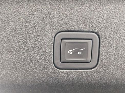 Certified 2024 Chevrolet Tahoe Premier image 31