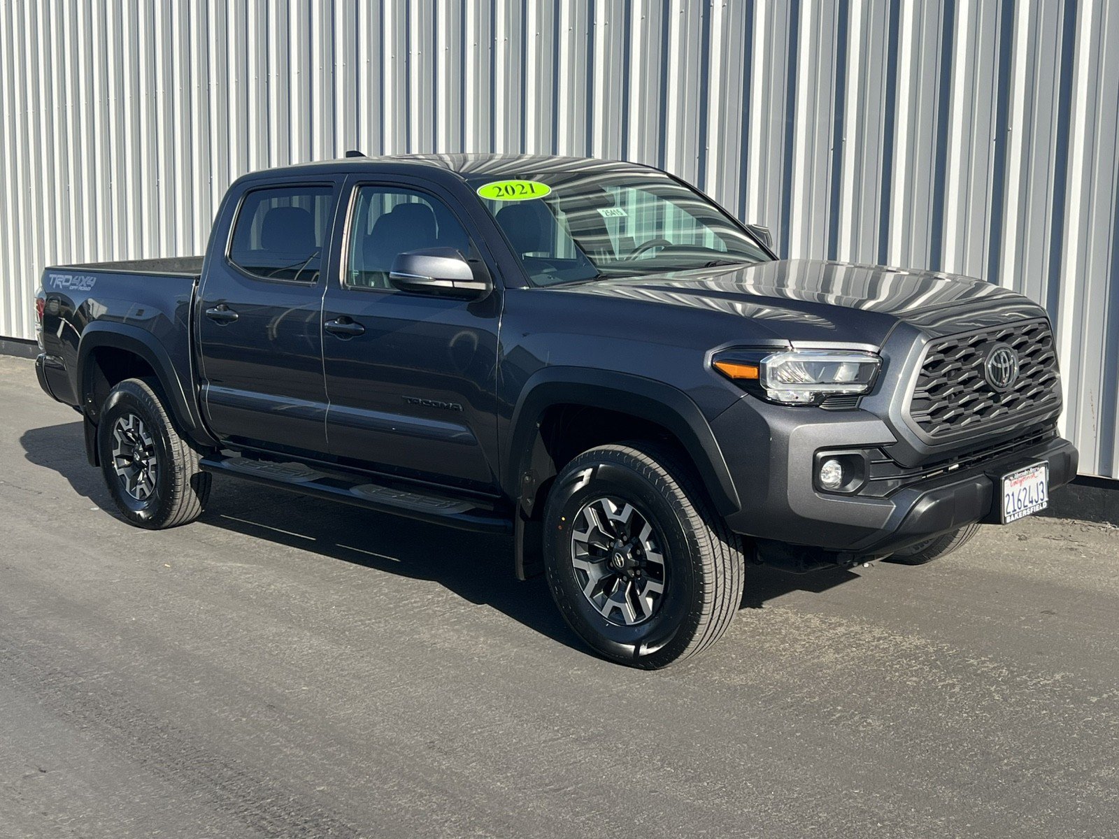 Used 2021 Toyota Tacoma TRD Off-Road w/ TRD Premium Off Road Package AWD/4WD image 8