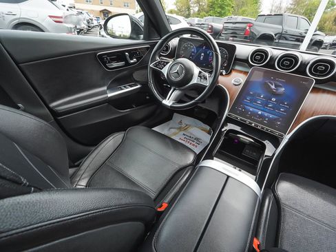 Used 2025 Mercedes-Benz C 300 4MATIC Sedan image 42