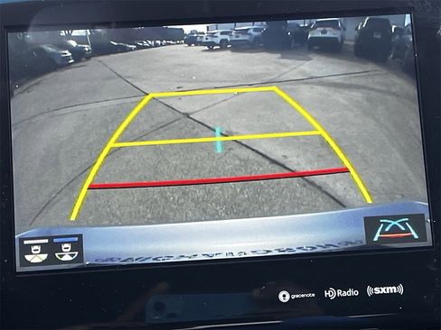 Used 2022 Toyota Avalon XLE image 16