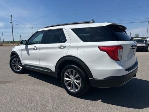 Used 2021 Ford Explorer XLT w/ Equipment Group 202A image 26