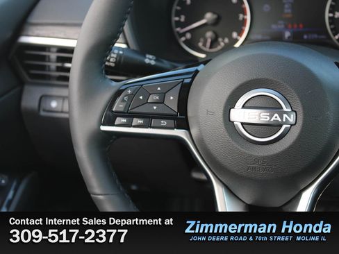 Used 2025 Nissan Altima 2.5 SL image 12