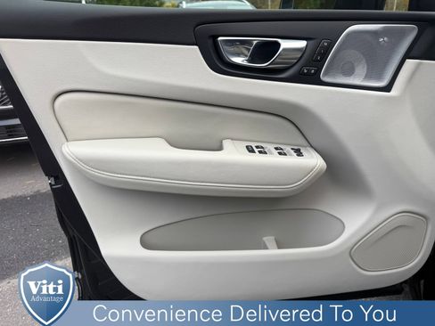 Certified 2023 Volvo XC60 B5 Ultimate image 16