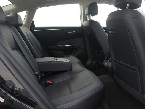 Used 2018 Honda Clarity Touring image 11