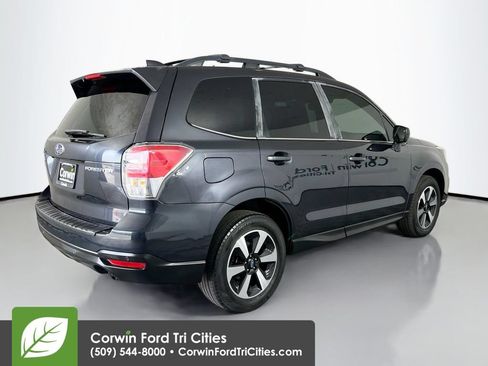 Used 2018 Subaru Forester 2.5i Limited AWD/4WD image 16