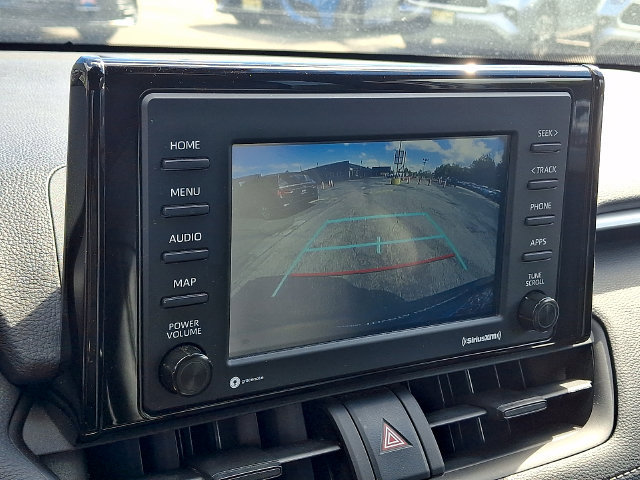 Certified 2022 Toyota RAV4 LE AWD/4WD image 12