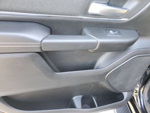 Used 2019 RAM 1500 Big Horn AWD/4WD image 16