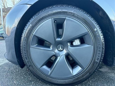 Used 2022 Tesla Model 3 Long Range image 11