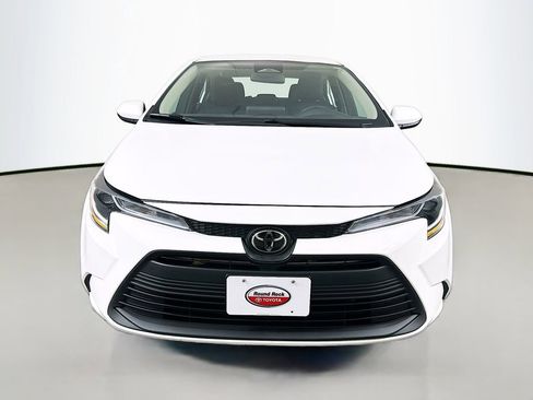 Certified 2024 Toyota Corolla LE image 2
