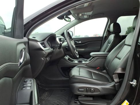 Used 2023 GMC Acadia SLT AWD/4WD image 18