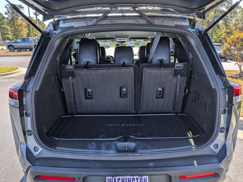 Used 2024 Nissan Pathfinder Rock Creek image 27