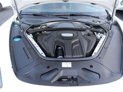 Used 2018 Porsche Panamera 4 image 37