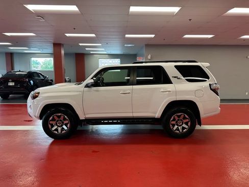 Used 2024 Toyota 4Runner TRD Off-Road Premium w/ Off Road Premium Plus Package AWD/4WD image 6