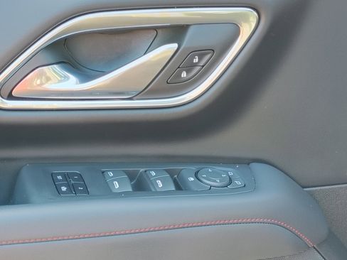 Used 2023 Chevrolet Tahoe RST image 10