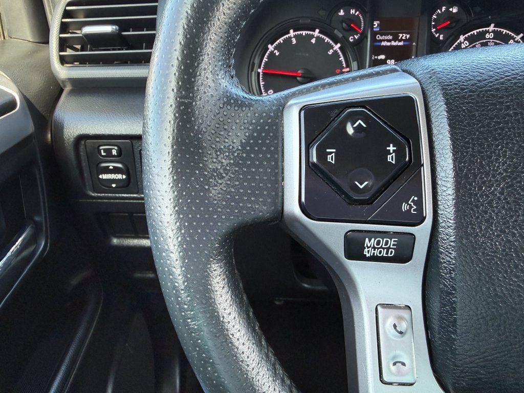 Used 2022 Toyota 4Runner SR5 Premium w/ Moonroof Package RWD image 19