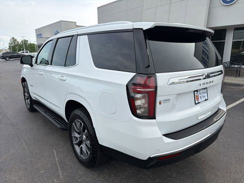 Used 2023 Chevrolet Tahoe LT w/ Luxury Package AWD/4WD image 3