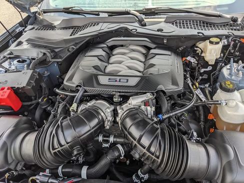 Certified 2025 Ford Mustang GT RWD image 11