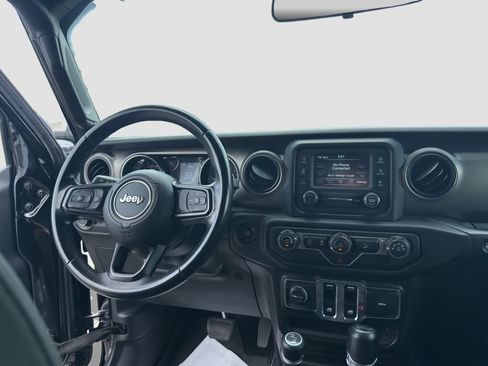 Used 2018 Jeep Wrangler Sport AWD/4WD image 14