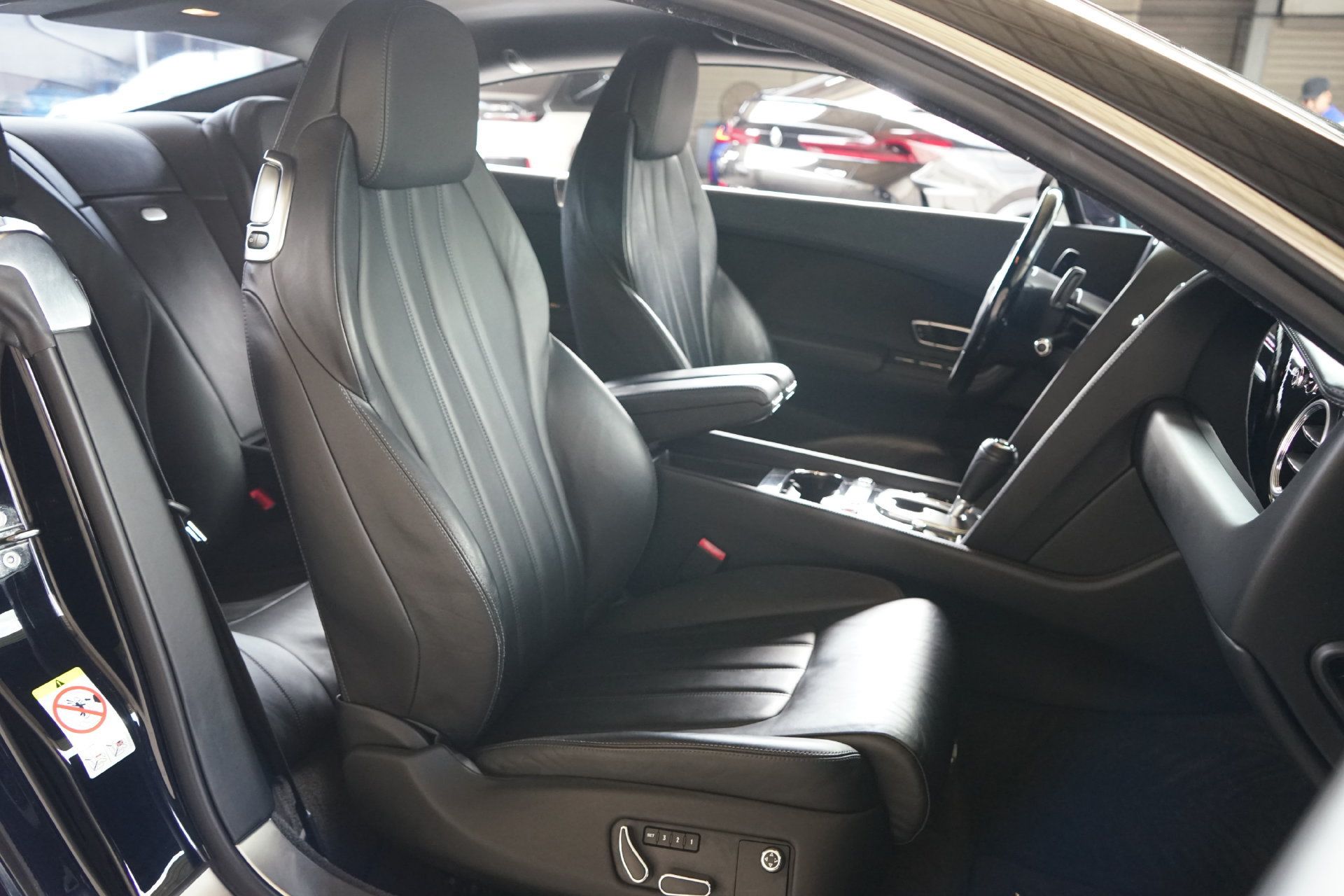 Used 2012 Bentley Continental GT AWD/4WD image 4