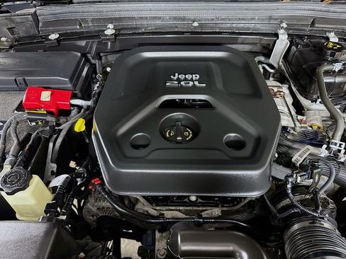 Used 2020 Jeep Wrangler Unlimited Sport AWD/4WD image 29