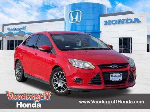 Used 2014 Ford Focus SE FWD image 1