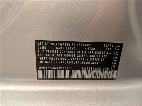 Used 2015 Volkswagen e-Golf Limited Edition FWD image 16