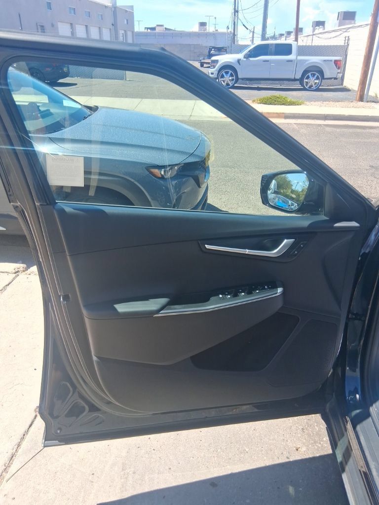 Used 2024 Kia EV6 Light RWD image 4