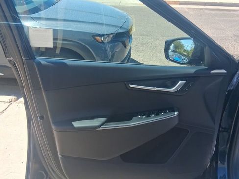Used 2024 Kia EV6 Light RWD image 4