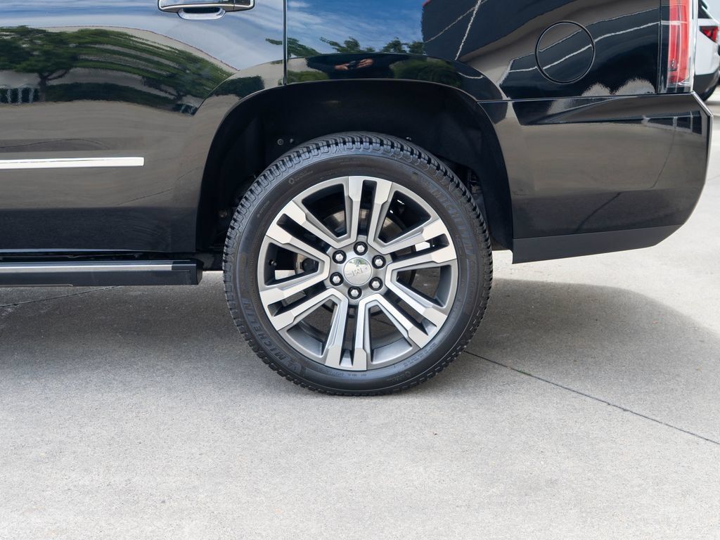 Used 2018 GMC Yukon Denali w/ Denali Ultimate Black Edition AWD/4WD image 36