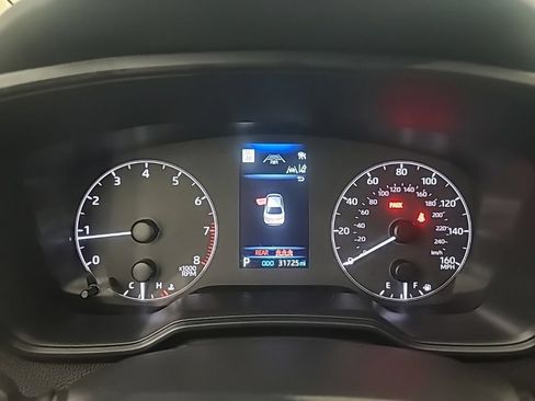 Used 2025 Toyota Corolla LE FWD image 30