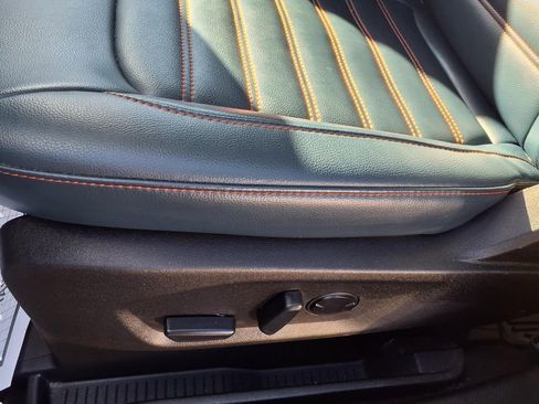 Used 2023 Ford Edge SEL w/ Sport Appearance Package image 30