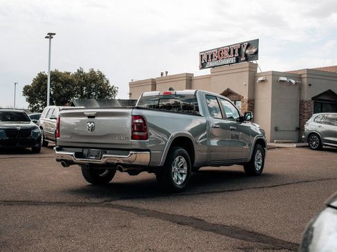 Used 2020 RAM 1500 Laramie AWD/4WD image 7