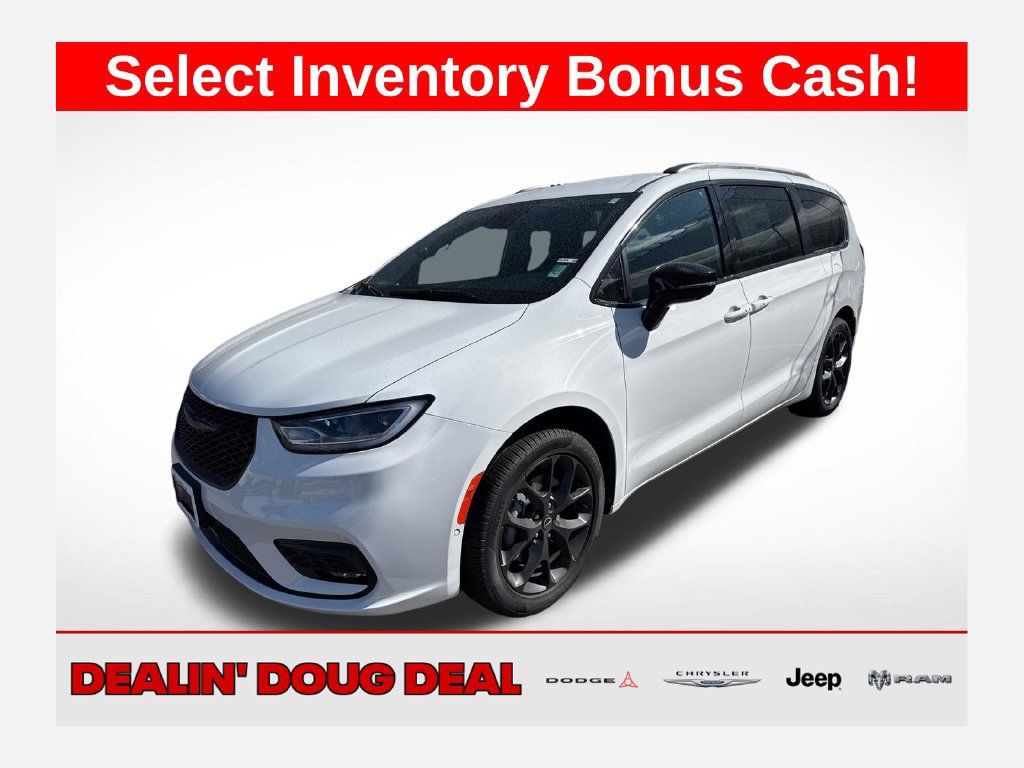 New 2026 Chrysler Pacifica Select w/ S Appearance Package AWD/4WD 360° Tour