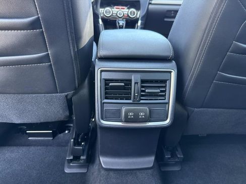 Used 2024 Subaru Forester Limited image 20