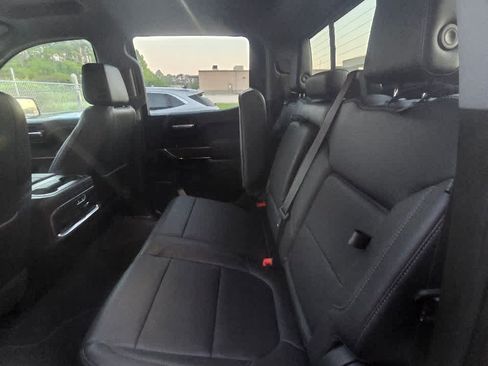 Used 2021 GMC Sierra 1500 SLT w/ SLT Convenience Package AWD/4WD image 6