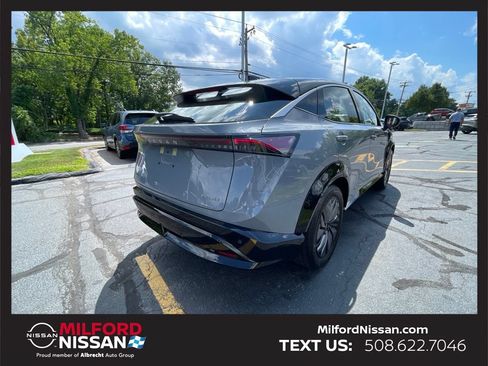 Certified 2024 Nissan Ariya FWD image 5