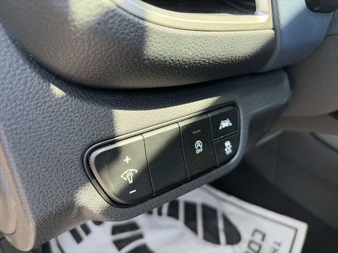 Used 2021 Kia Seltos S FWD image 13