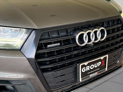 Used 2019 Audi Q7 3.0T Prestige w/ Prestige Package AWD/4WD image 28