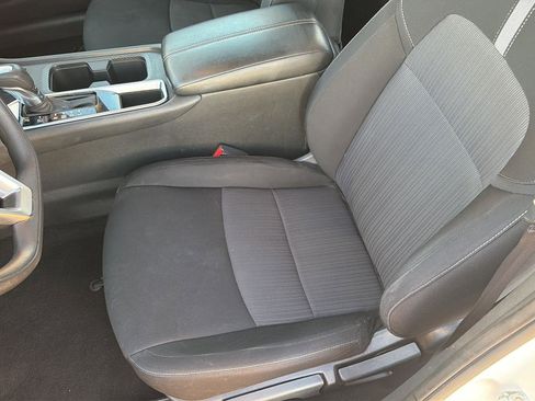 Used 2024 Nissan Sentra SV FWD image 29