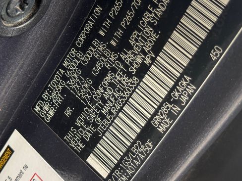 Used 2016 Toyota 4Runner SR5 Premium AWD/4WD image 14